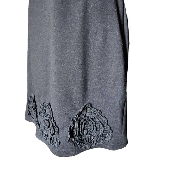 Samuel Dong Ruffle Neck Rosetta Detailed Sleeveless Dress size Medium - Picture 3 of 9